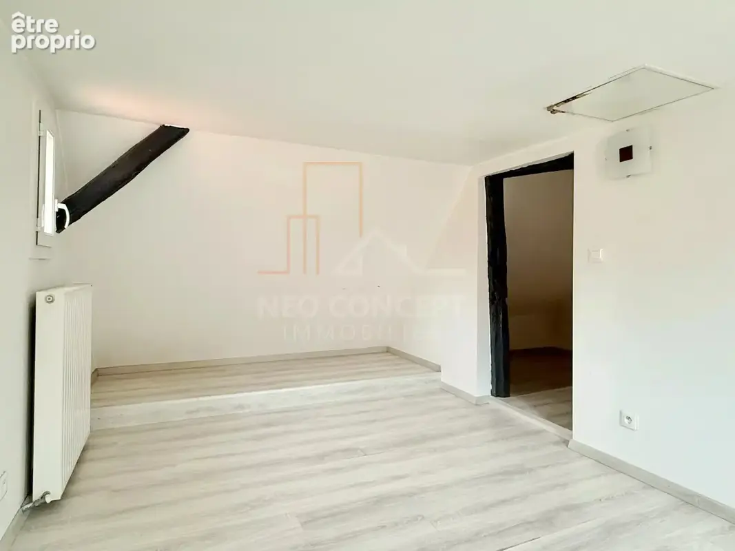 REICHSHOFFEN – Maison de ville en triplex avec dépendance - photo 13
