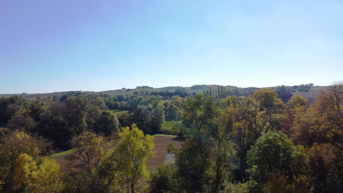 djiexport1760708023276 - Maison à SAINT-PUY