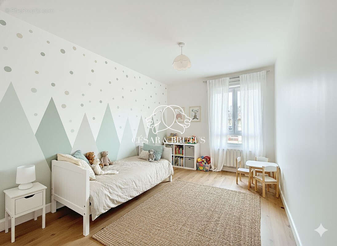 photo non contractuelle - Appartement à VENISSIEUX