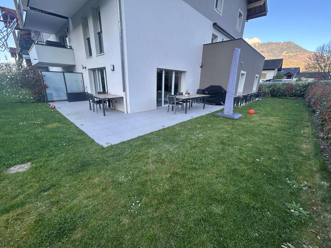 DOUSSARD - Appartement T4 lumineux avec jardin - photo 3