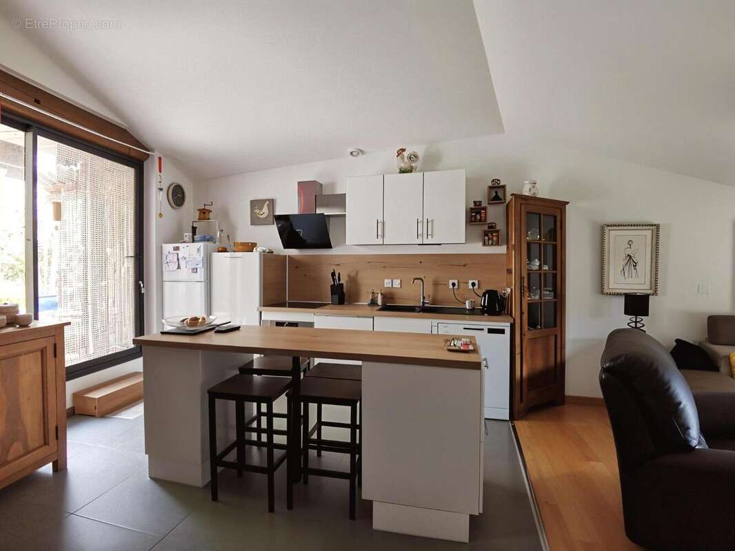   - Maison à VALS-LES-BAINS