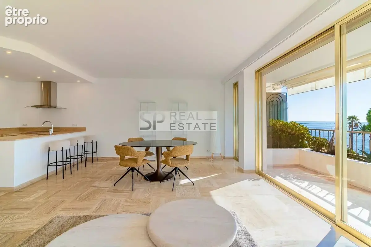 Cannes palm beach - vue mer -  grand 2 pieces - photo 3