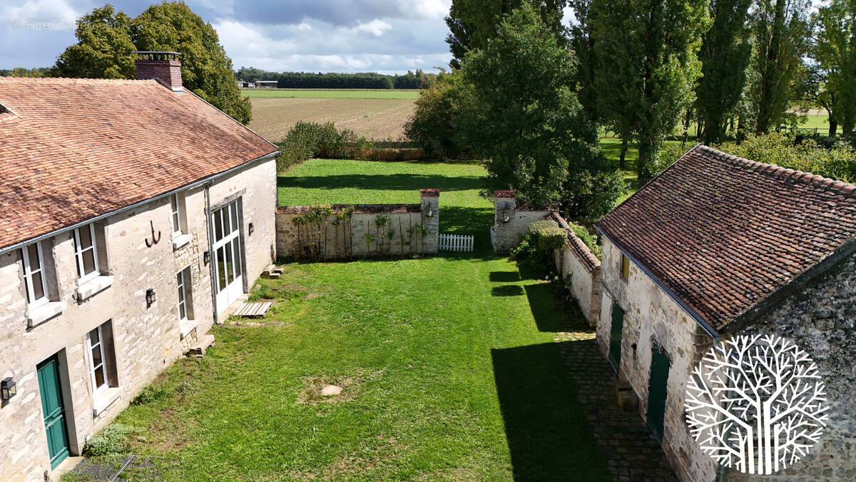 Maison à MILLY-LA-FORET