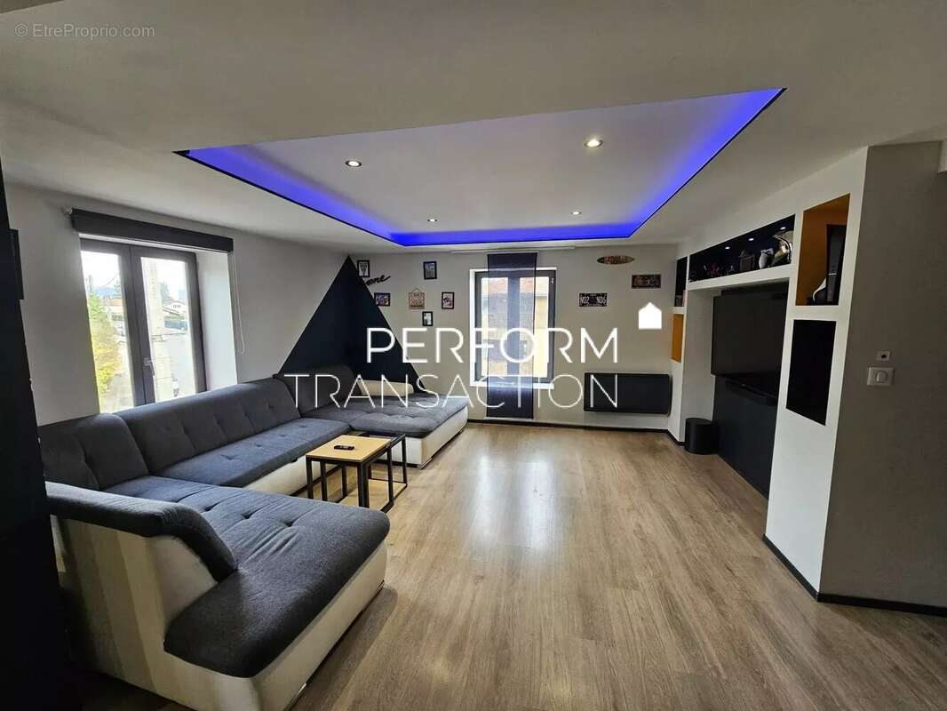 Appartement à RENAGE