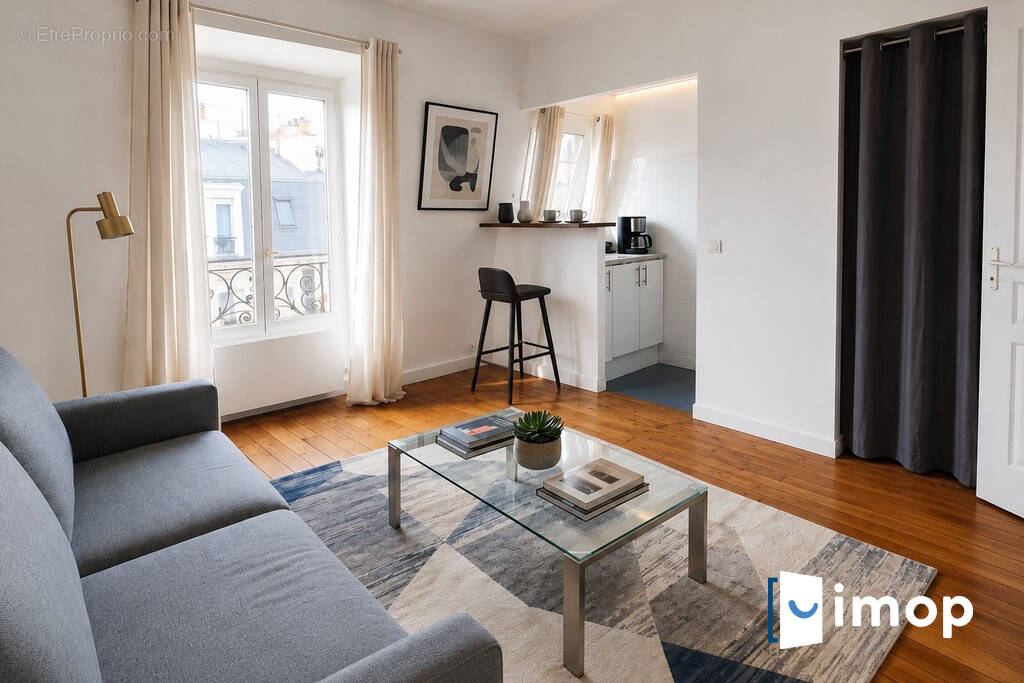 Appartement à PARIS-17E
