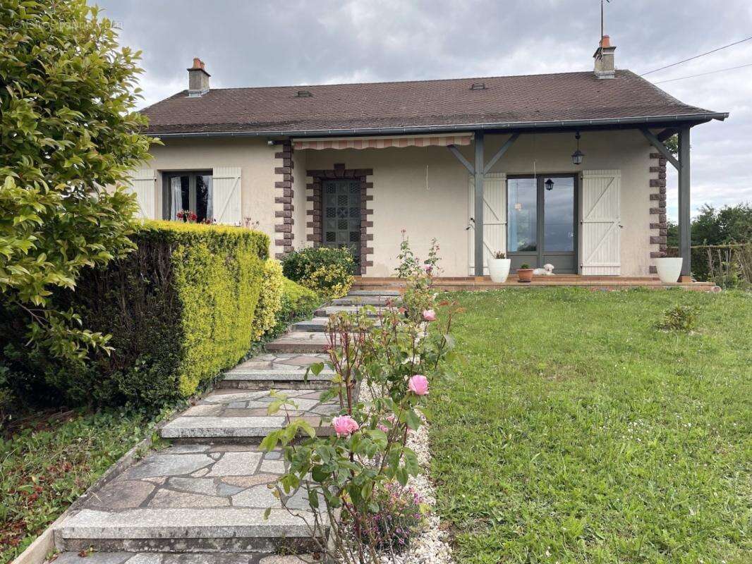 Maison à DUN-LE-PALESTEL