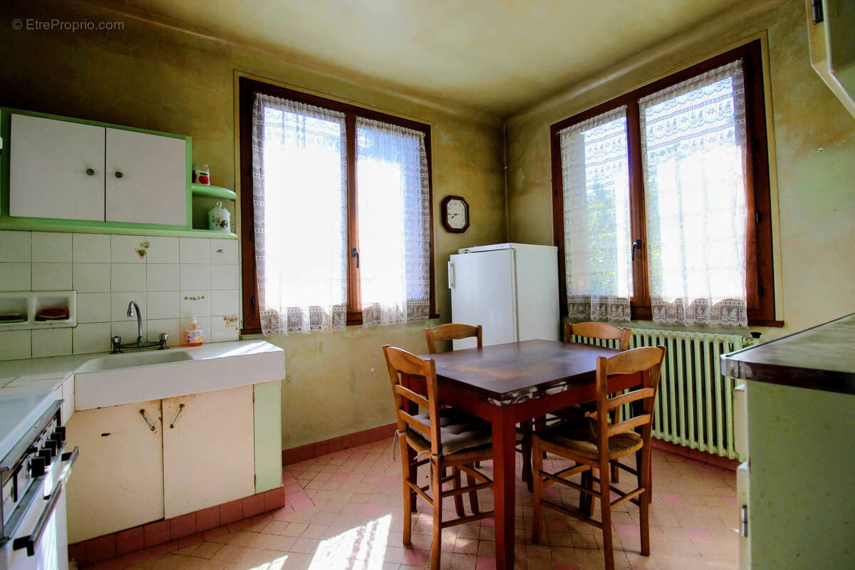 Maison à HOUDAN