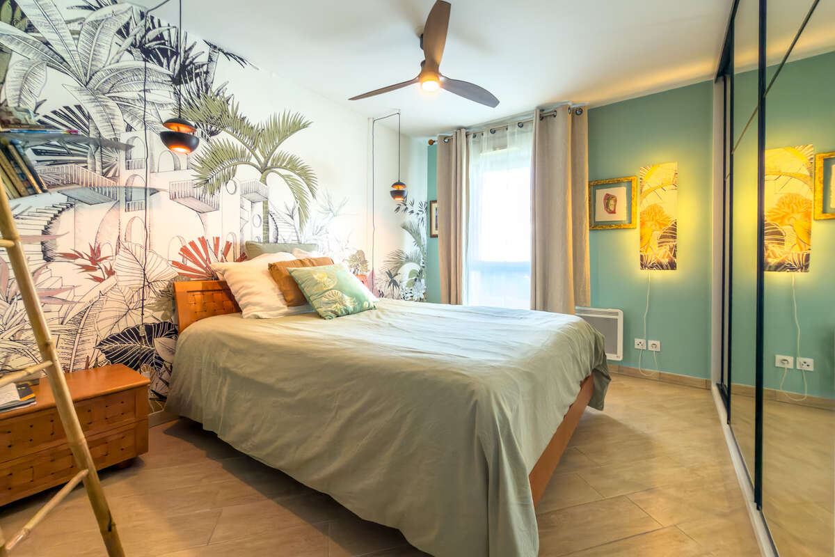 Appartement à LA LONDE-LES-MAURES