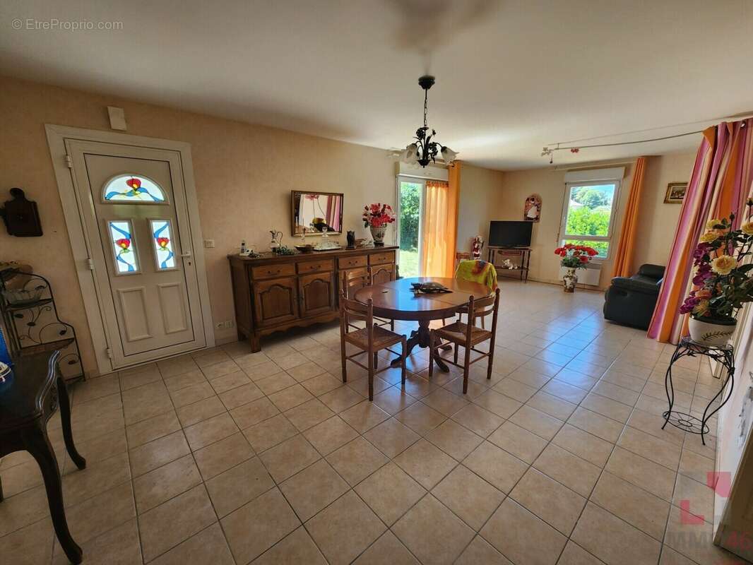 Maison à PUY-L'EVEQUE