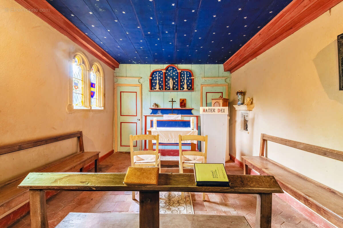 Maison à BRULLIOLES