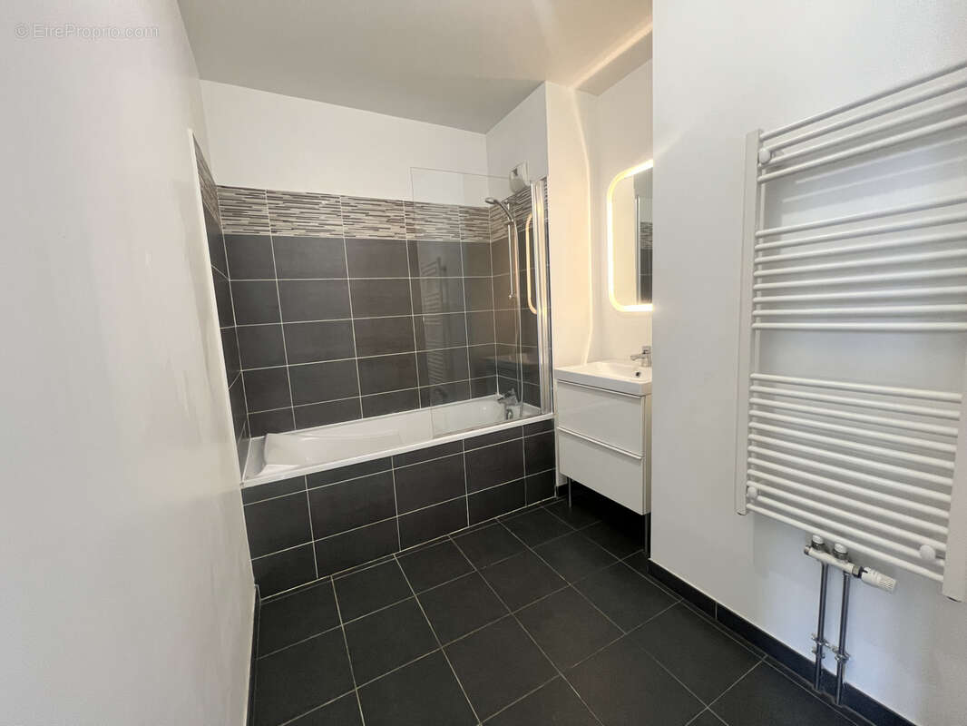 Appartement à BEZANNES