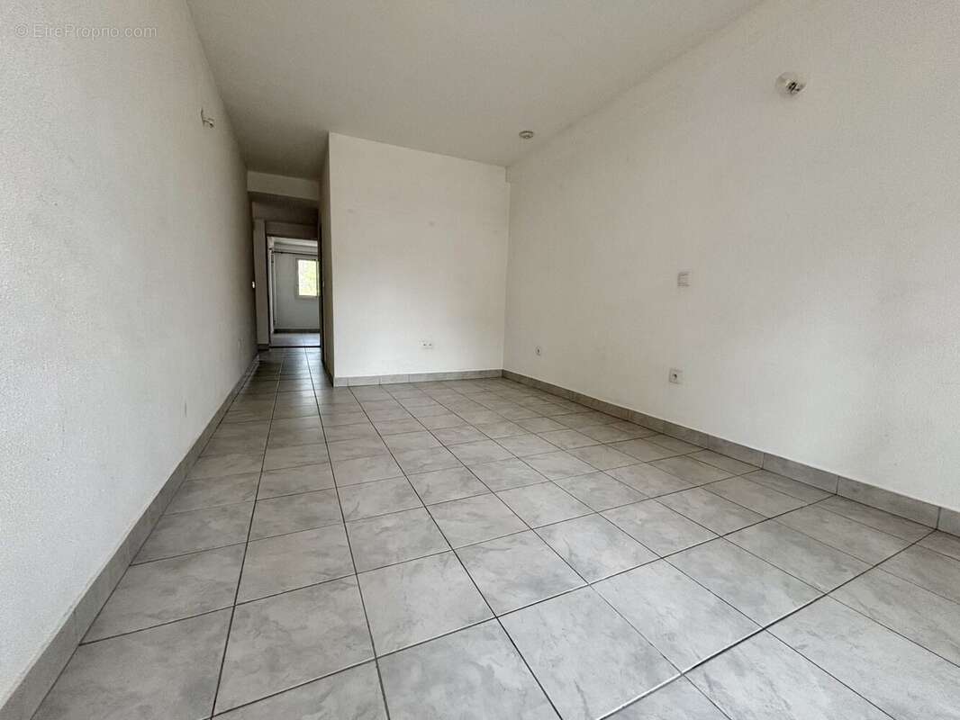 Appartement 72 m² à Bourg-De-Peage  - photo 8
