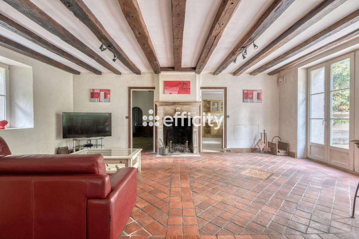 Maison à COULOMMIERS