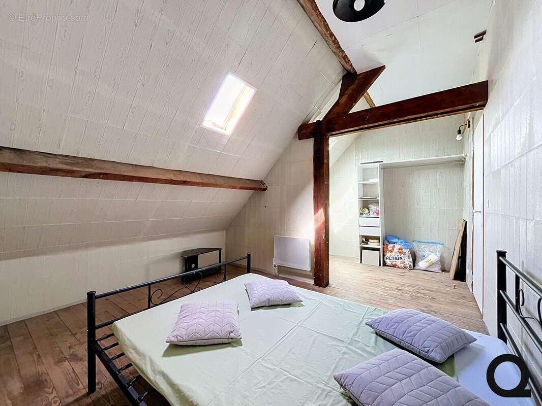 Maison à DONGES