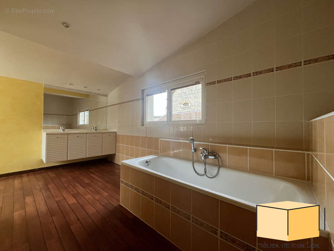 Appartement à BELLEY