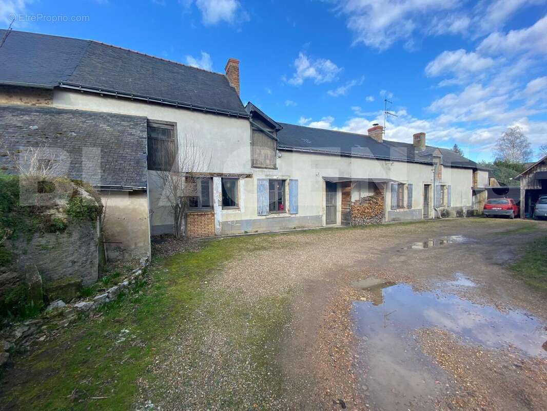 WhatsApp Image 2025-03-04 à 11 - Maison à LA FLECHE