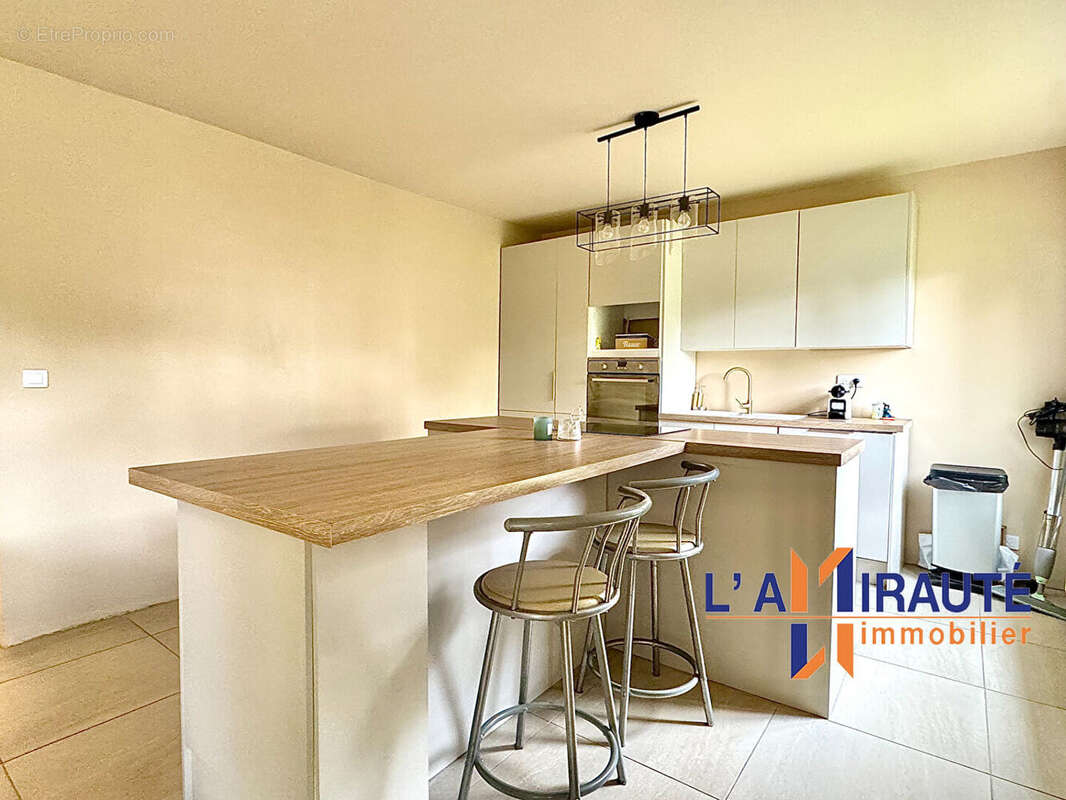 Appartement à HOUILLES