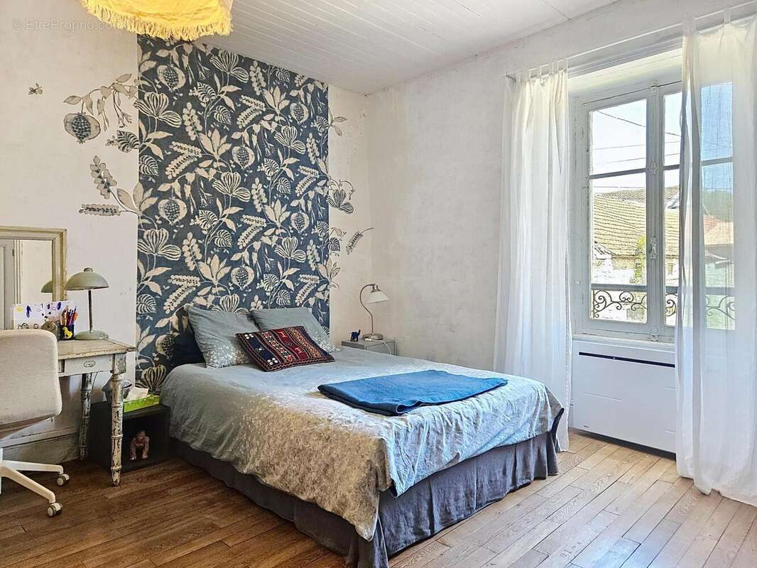 Maison 134 m² à Vals-Des-Tilles  - photo 4