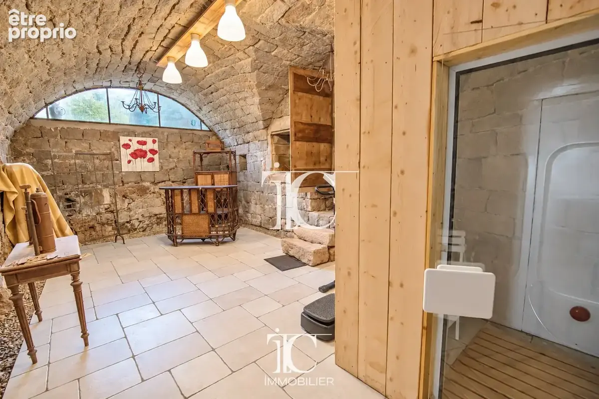 Propriete du xviieme siecle 400m² habitable 4280m² de terrain - photo 32