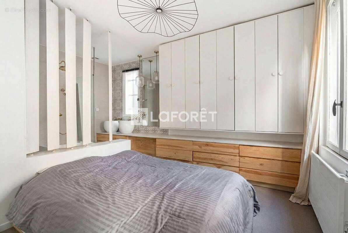 Maison à PARIS-17E