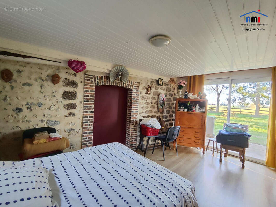 Maison à LONGNY-AU-PERCHE