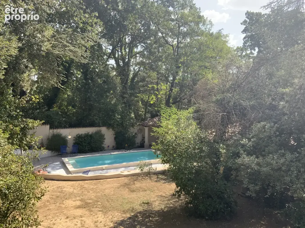 Maison atypique dans un cadre verdoyant avec piscine. - photo 6