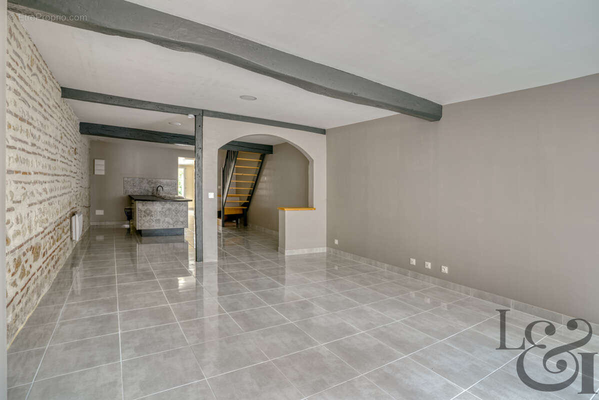 Maison à SAINTE-LIVRADE-SUR-LOT