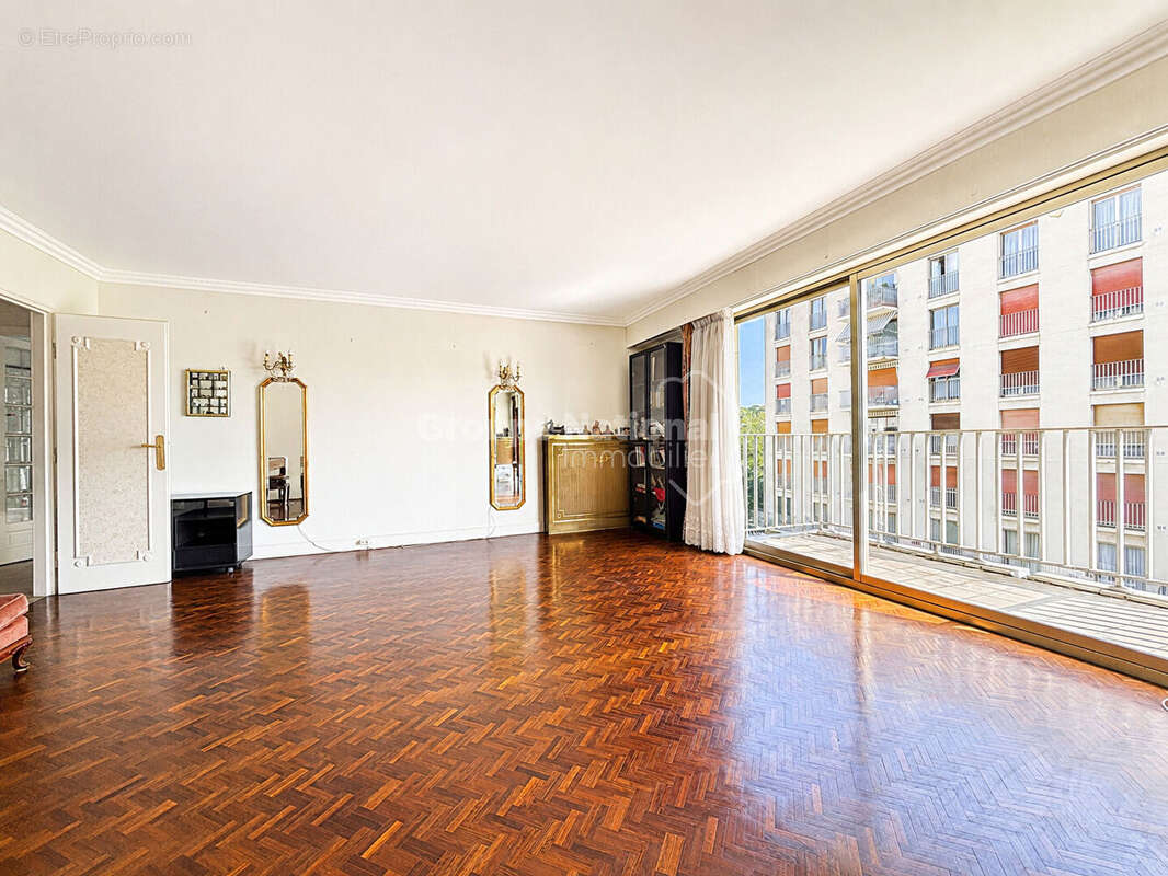 Appartement à VERSAILLES