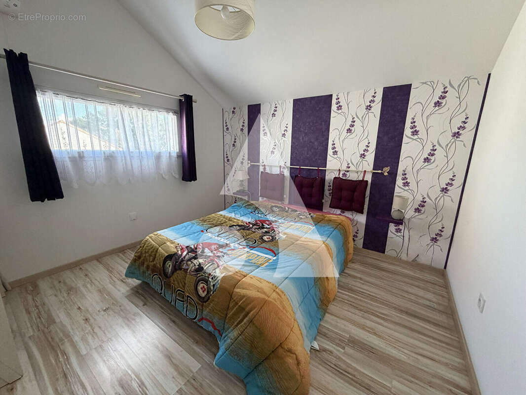 Maison à LES MATHES