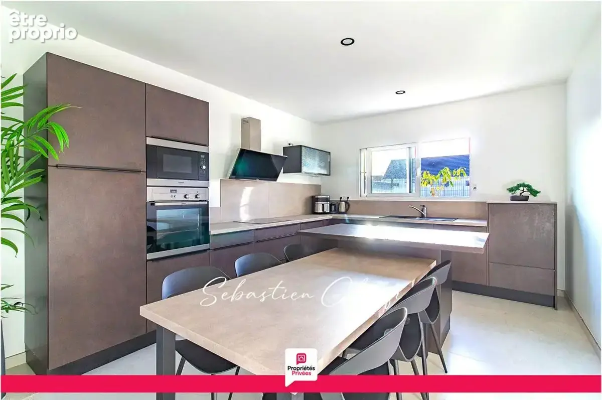 belle maison de plain-pied avec 4 chambres dont 1 suite avec garage - photo 4