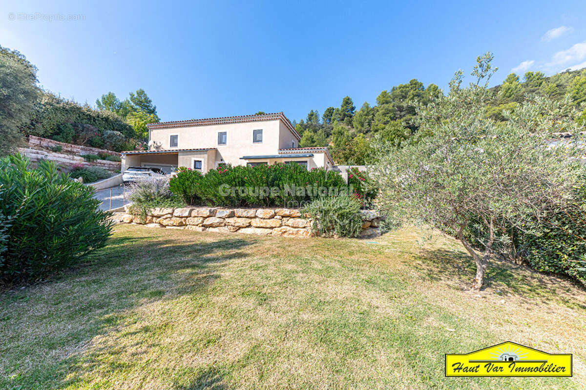 Maison à GREOUX-LES-BAINS