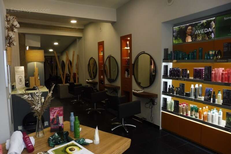 Salon de coiffure centre ville blois (41) - photo 2