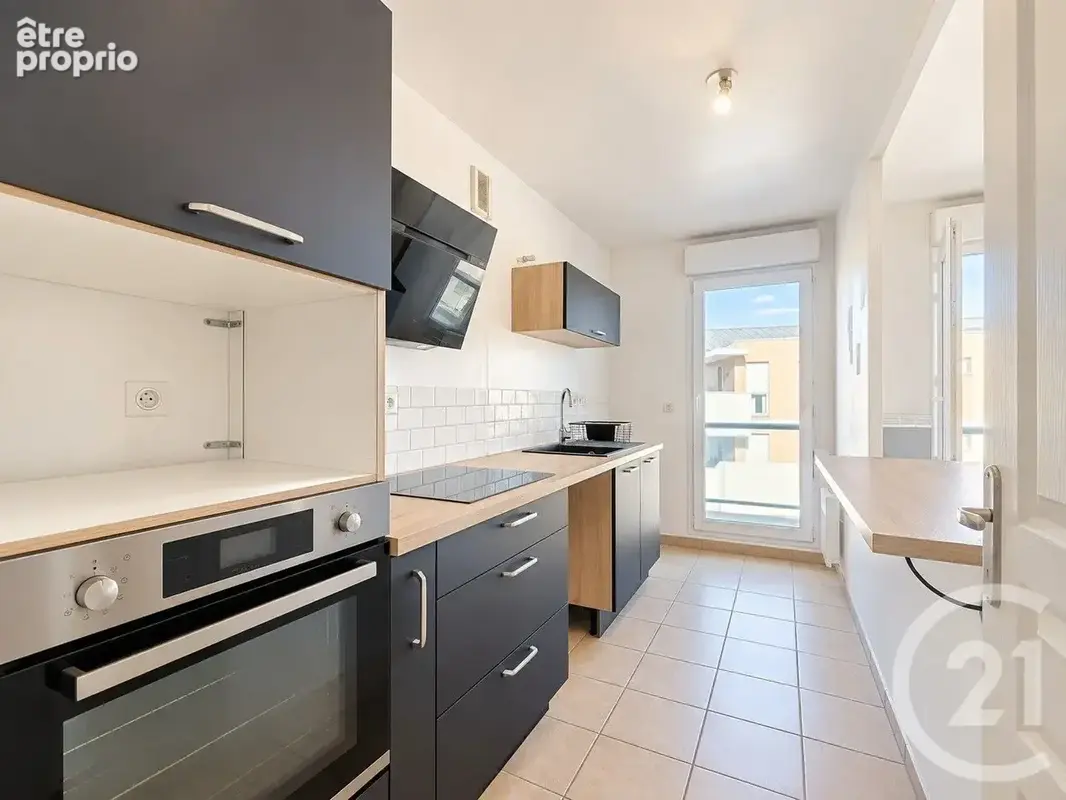 Appartement 3 pièces 72 m² à vendre à Luce (28110) - photo 4