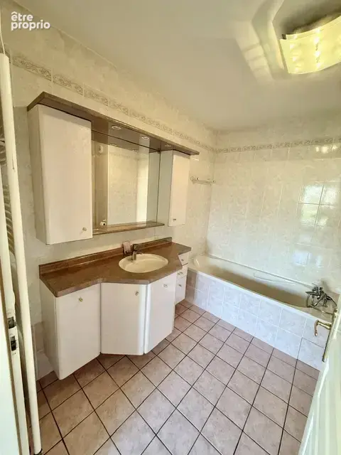 Divonne-les-bains   appartement 4 chambres de 180 m2   4 balcons   ascenseur   2 garages   2 caves - photo 28