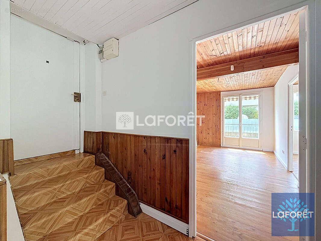 Appartement à VIGNEUX-SUR-SEINE