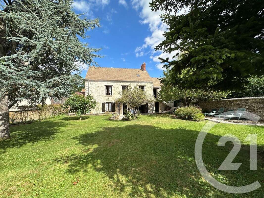 Maison 161 m² à La Chapelle-Gauthier  - photo 26