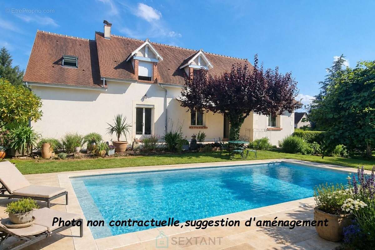 Maison à MEHUN-SUR-YEVRE