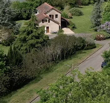 Maison à ARS-SUR-MOSELLE