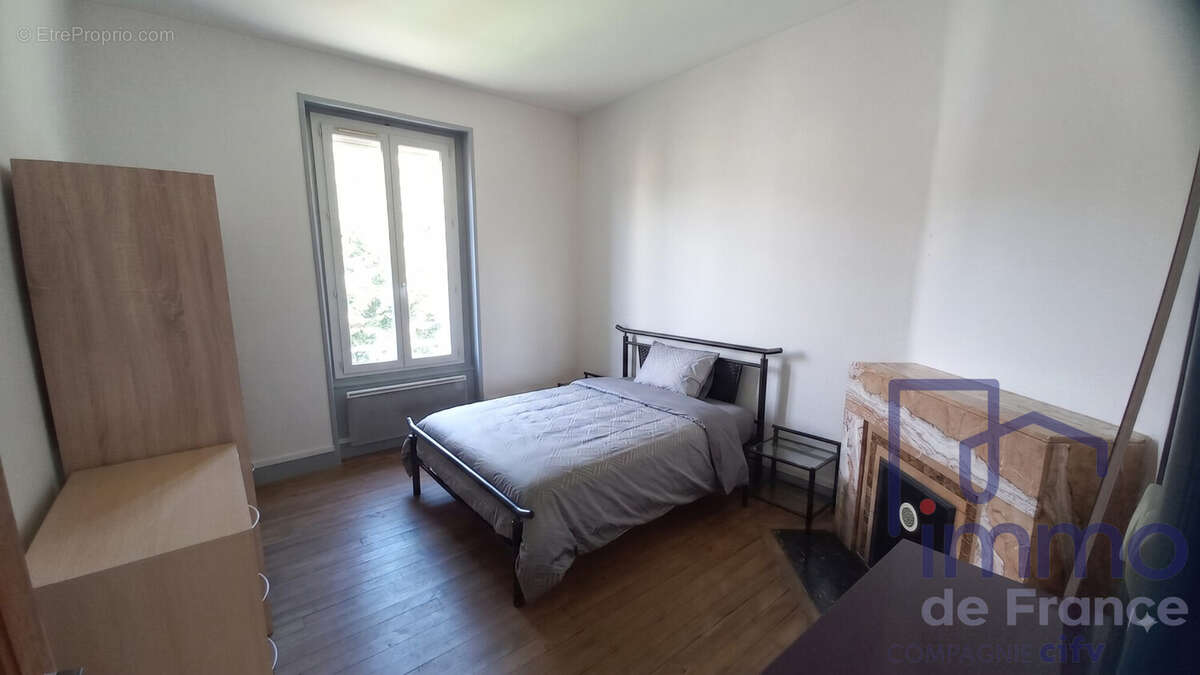 Appartement 56 m² à Saint-Etienne  - photo 2