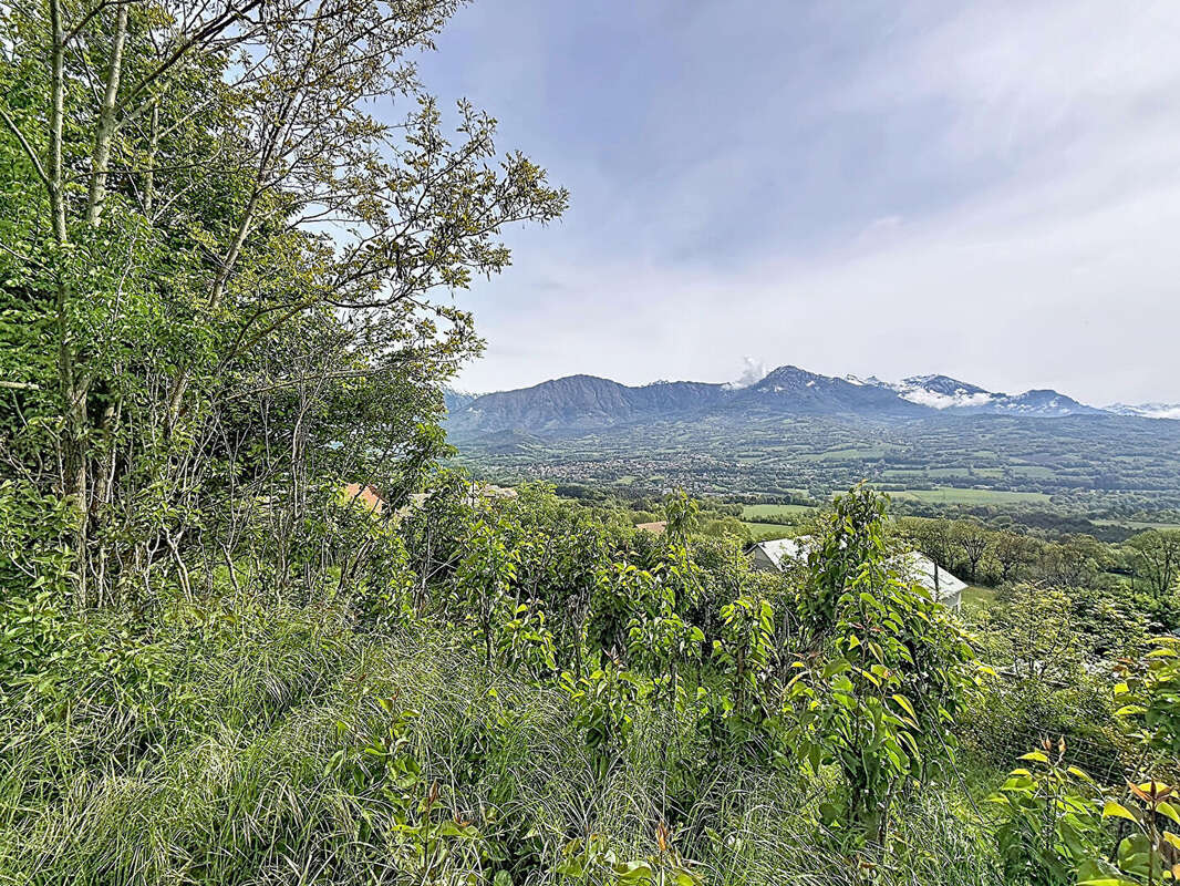 Terrain à LA FARE-EN-CHAMPSAUR