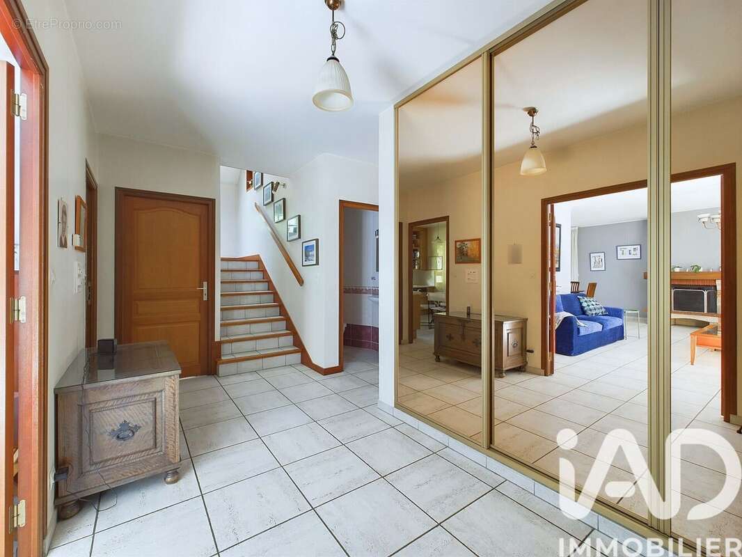 Photo 4 - Maison à BURES-SUR-YVETTE