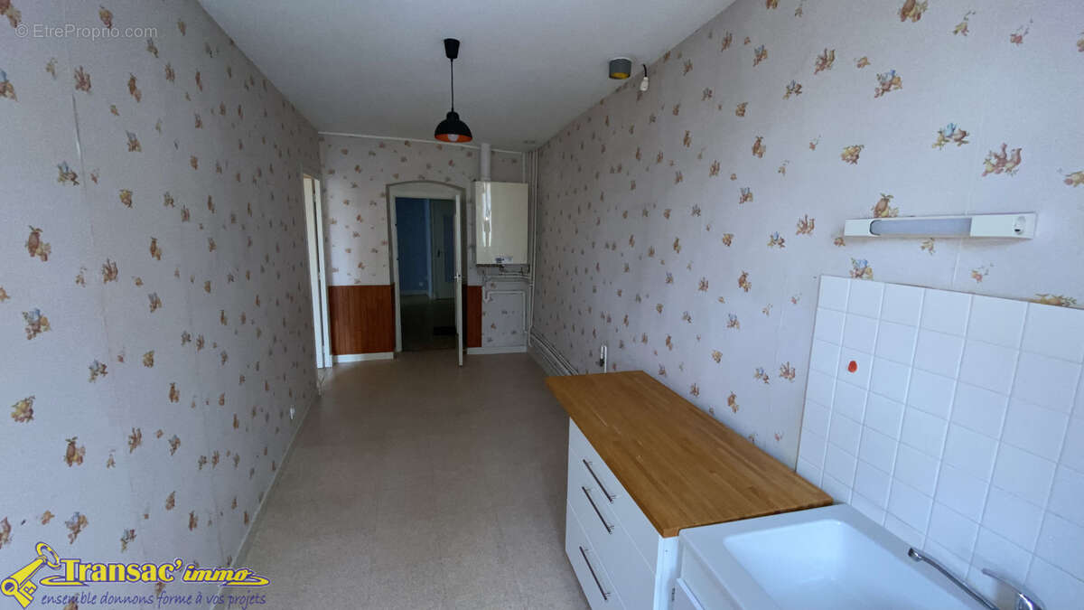 Appartement à COURPIERE