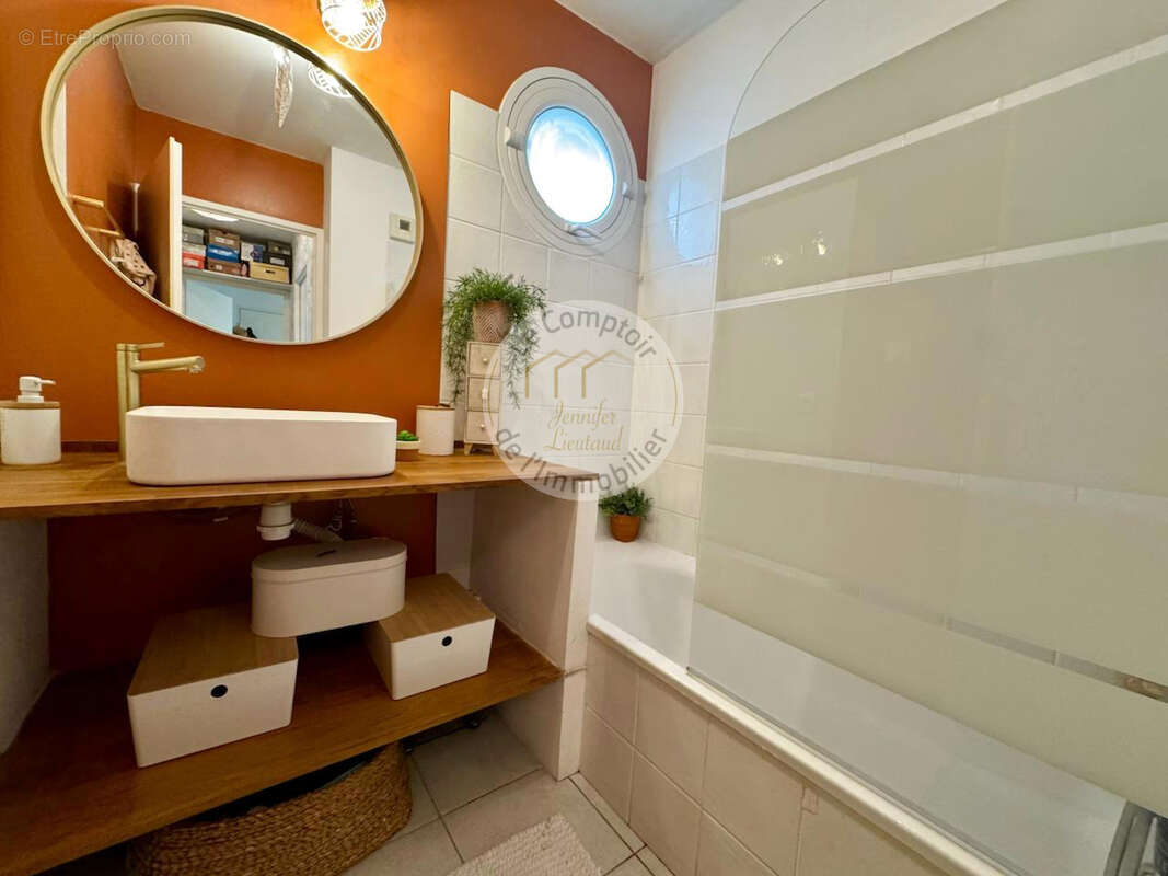 Appartement à MARSEILLE-10E