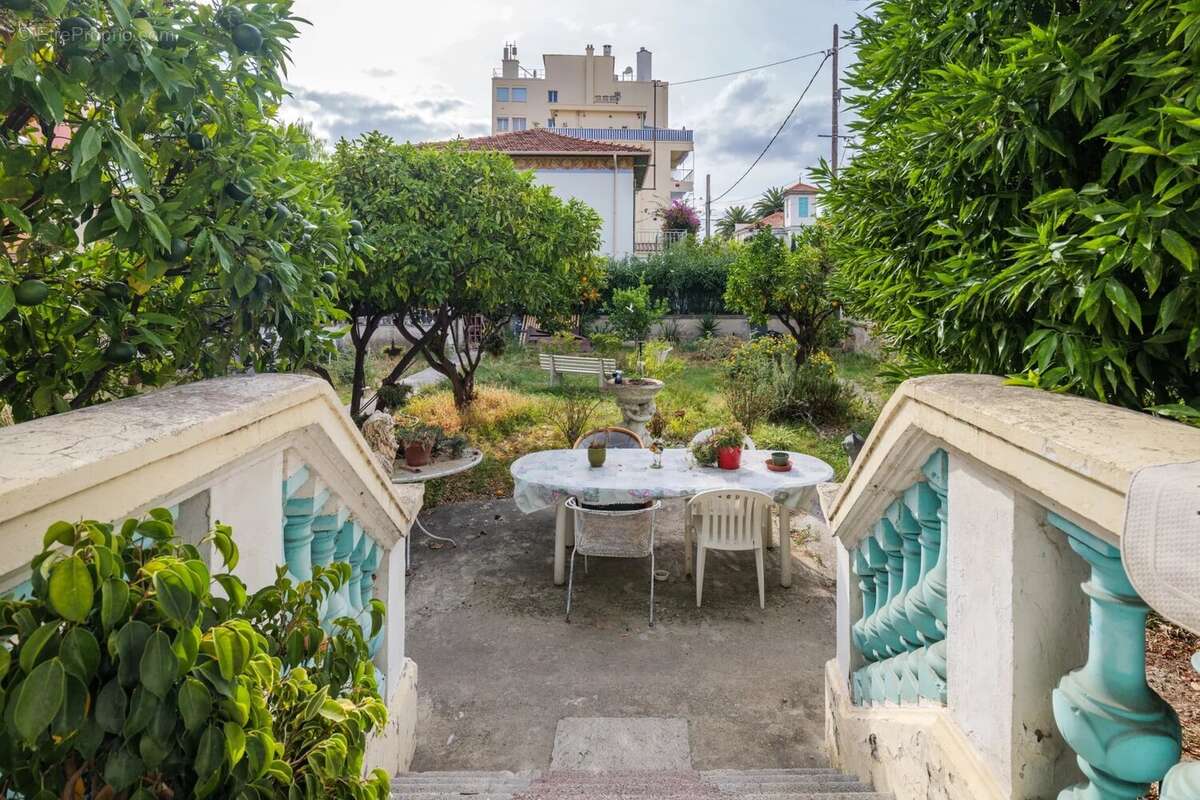 Maison à CAGNES-SUR-MER