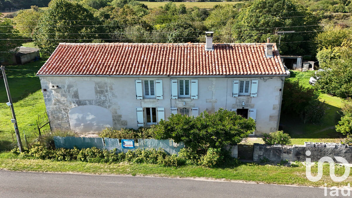 Photo 1 - Maison à CHATEAUNEUF-SUR-CHARENTE