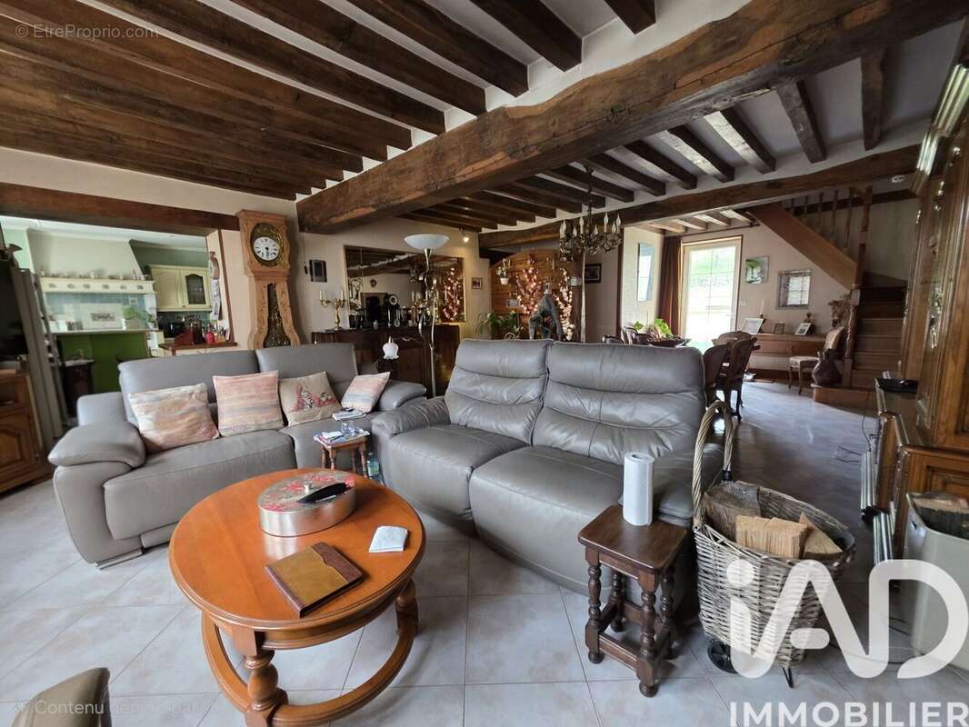 Maison 180 m² à Teigny  - photo 3