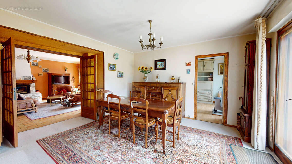 Maison à VILLIERS-SAINT-FREDERIC