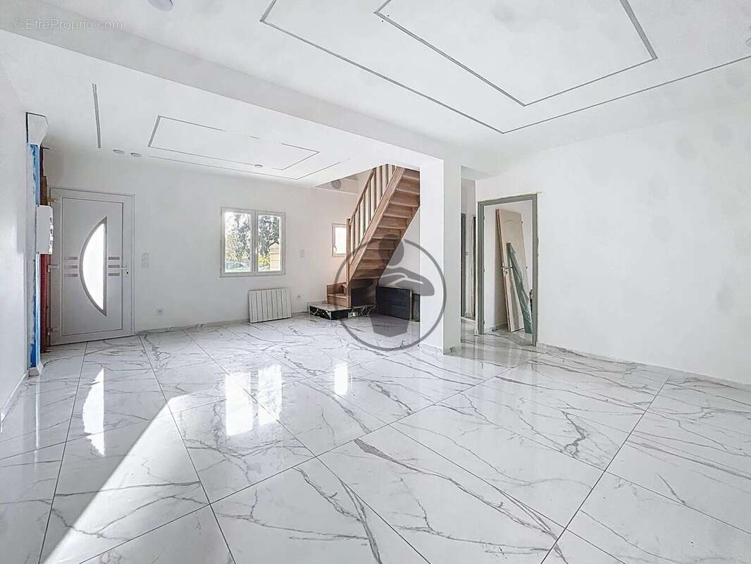 Maison à SAINT-QUENTIN