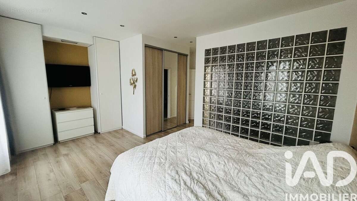 Photo 9 - Maison à LES LILAS