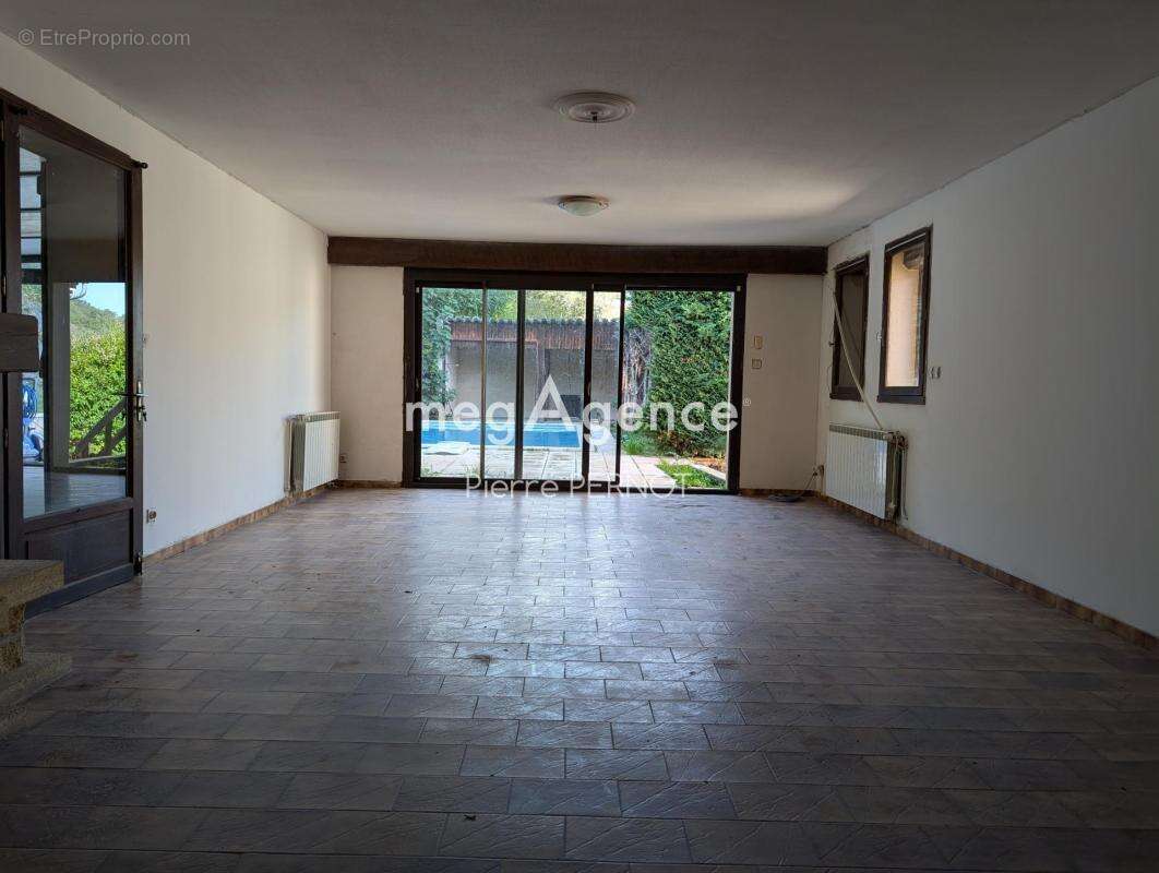 Grande maison familiale avec piscine LES AVALATS - photo 5